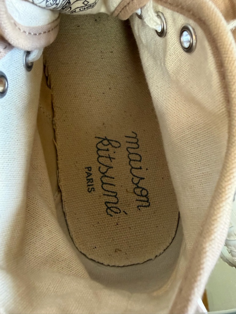 MAISON KITSUNÉ Beige High-Top Sneakers with Colorful Fox Patch - Picture 11 of 11